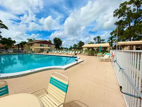 301 Knotty Pine Circle Greenacres FL 33463