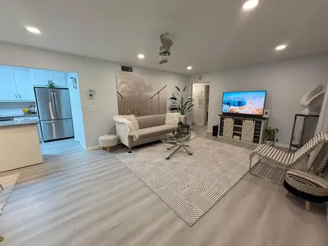 301 Knotty Pine Circle Greenacres FL 33463