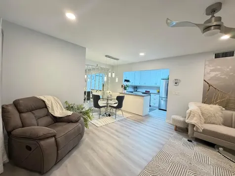 301 Knotty Pine Circle Greenacres FL 33463