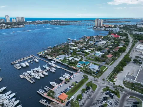 220 Lake Shore Drive Lake Park FL 33403