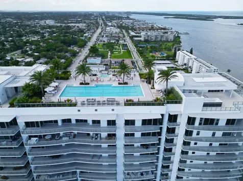 220 Lake Shore Drive Lake Park FL 33403