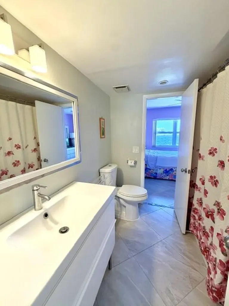 1116 Lake Terrace Boynton Beach FL 33426