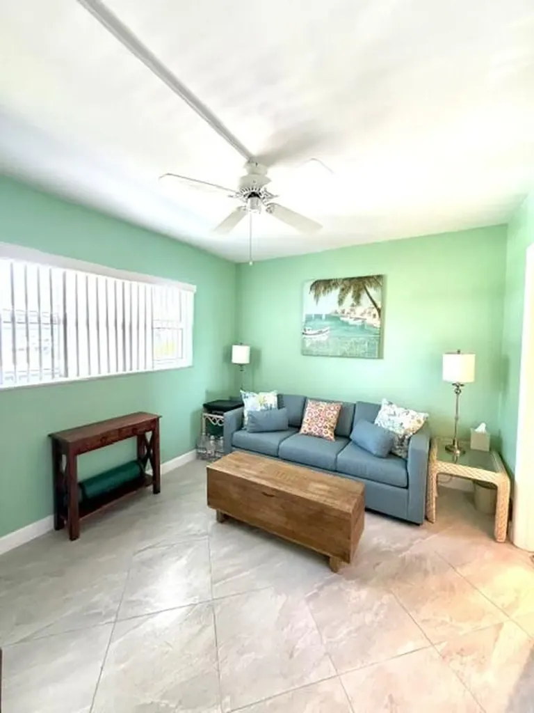 1116 Lake Terrace Boynton Beach FL 33426