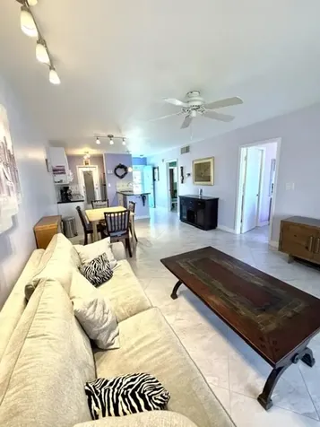 1116 Lake Terrace Boynton Beach FL 33426