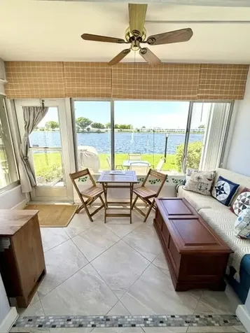 1116 Lake Terrace Boynton Beach FL 33426