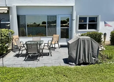 1116 Lake Terrace Boynton Beach FL 33426