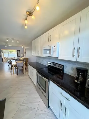 1116 Lake Terrace Boynton Beach FL 33426