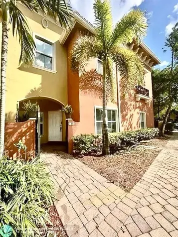 2851 W Prospect Road Tamarac FL 33309