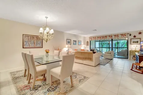 19 Westgate Lane Boynton Beach FL 33436