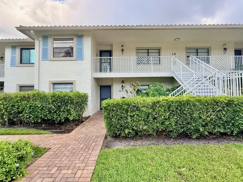 19 Westgate Lane Boynton Beach FL 33436
