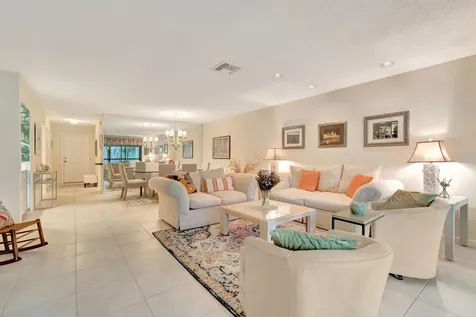 19 Westgate Lane Boynton Beach FL 33436