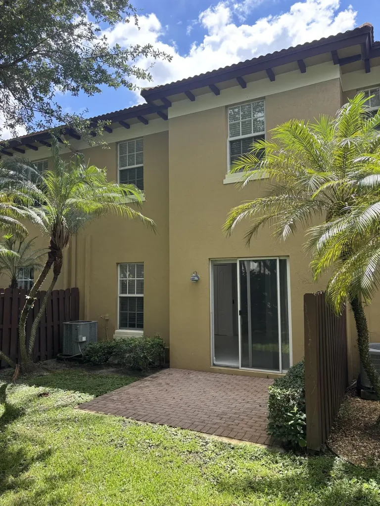 2789 Eagle Rock Circle West Palm Beach FL 33411