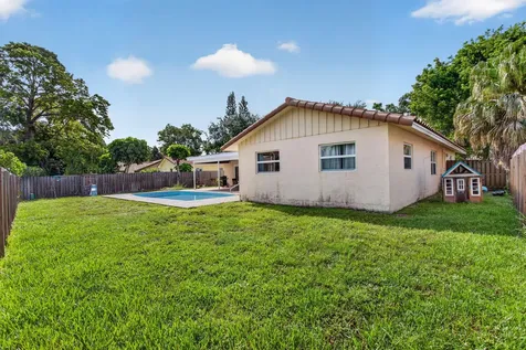 11241 NW 42nd Street Coral Springs FL 33065
