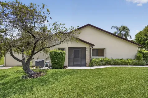 148 Village Walk Drive Royal Palm Beach FL 33411