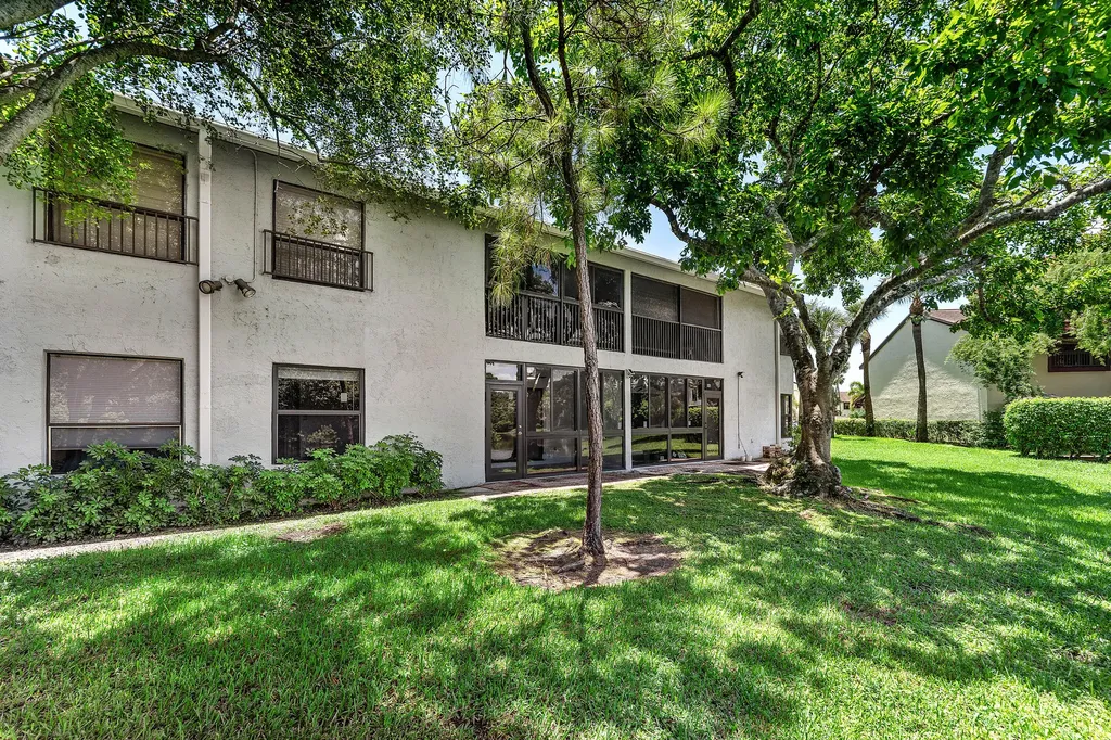 3821 Carambola Circle N Coconut Creek FL 33066