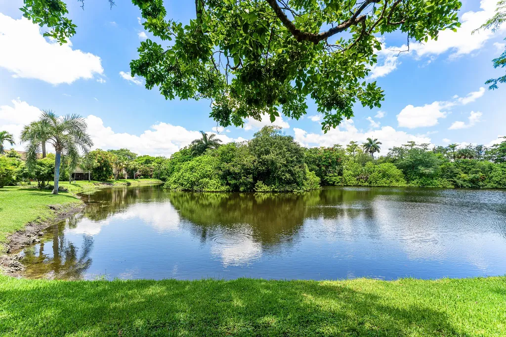 3821 Carambola Circle N Coconut Creek FL 33066