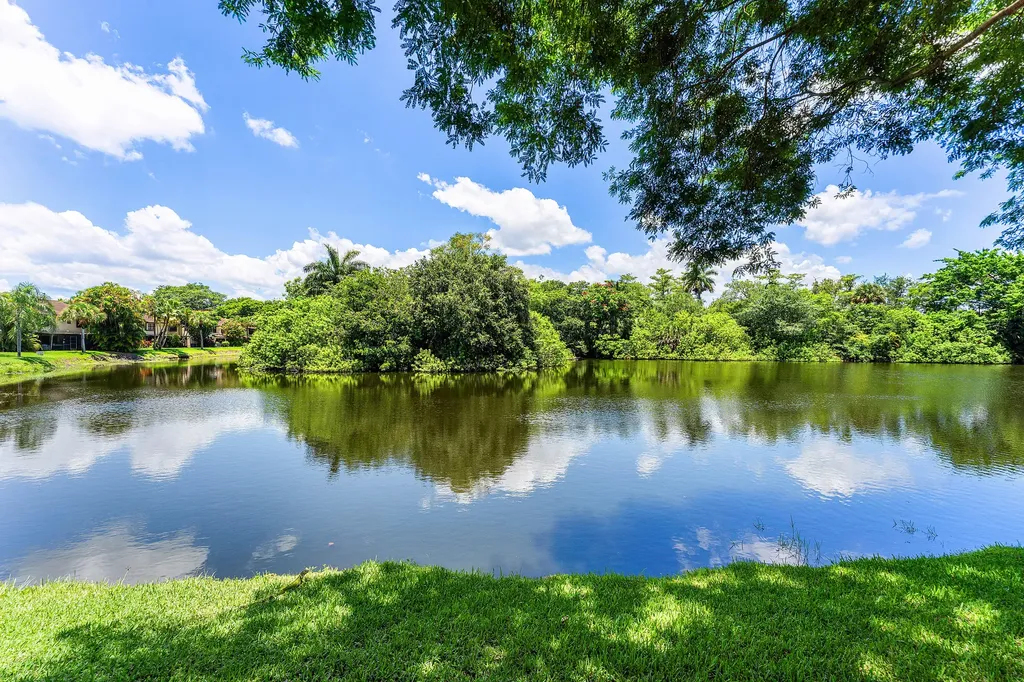 3821 Carambola Circle N Coconut Creek FL 33066