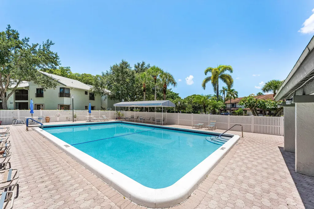 3821 Carambola Circle N Coconut Creek FL 33066