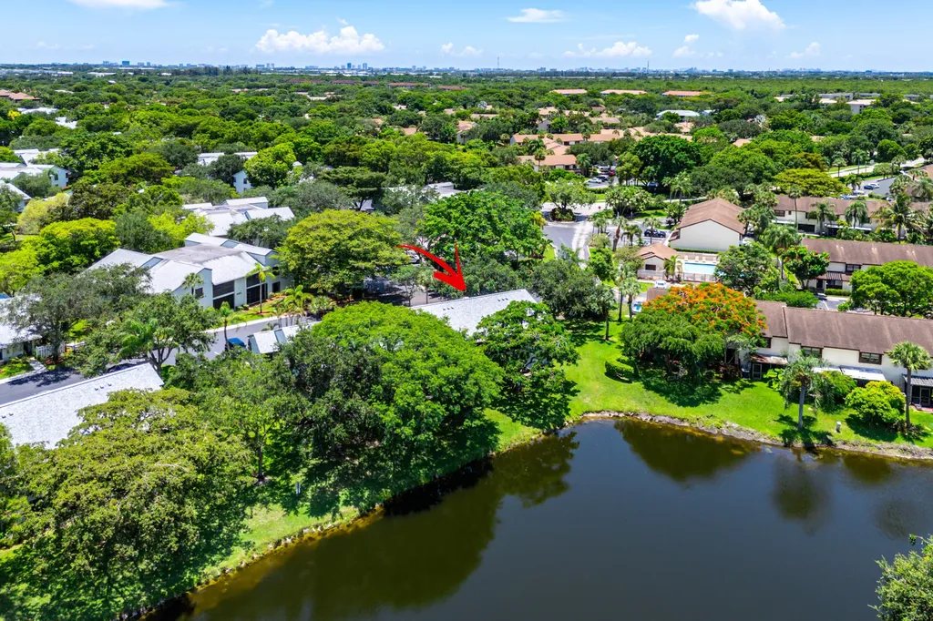 3821 Carambola Circle N Coconut Creek FL 33066