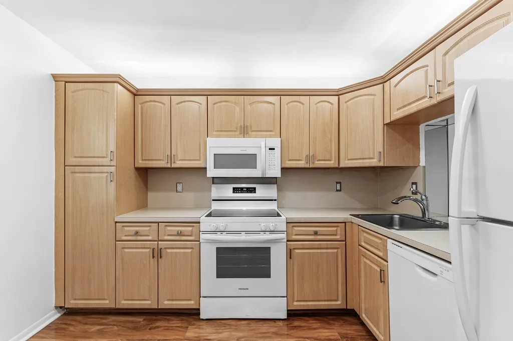3821 Carambola Circle N Coconut Creek FL 33066