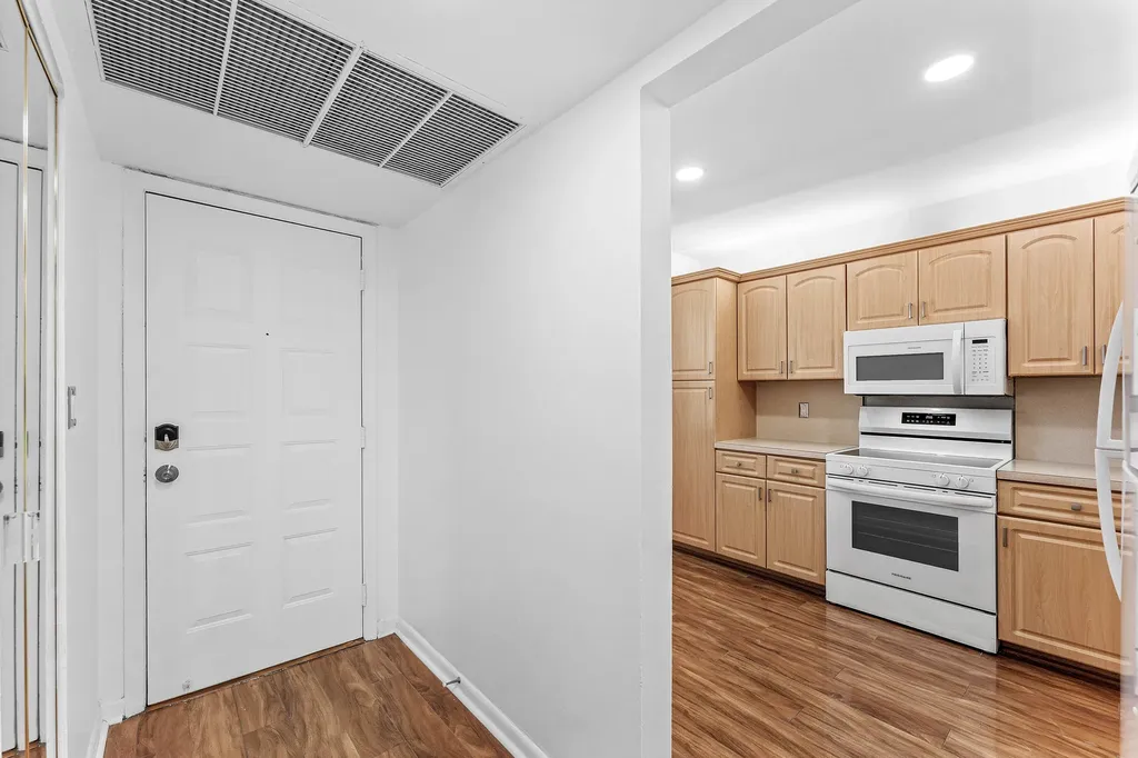 3821 Carambola Circle N Coconut Creek FL 33066