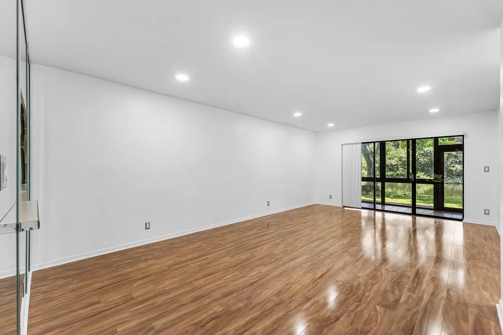 3821 Carambola Circle N Coconut Creek FL 33066