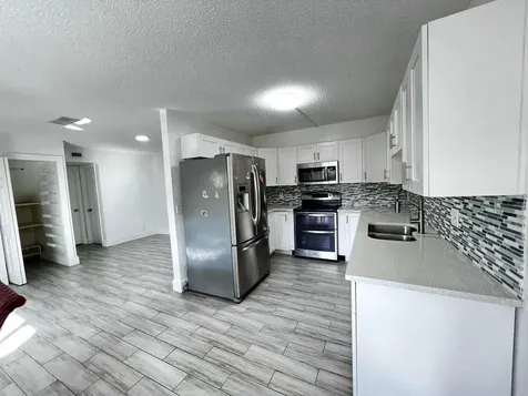 295 Woodland Road Palm Springs FL 33461