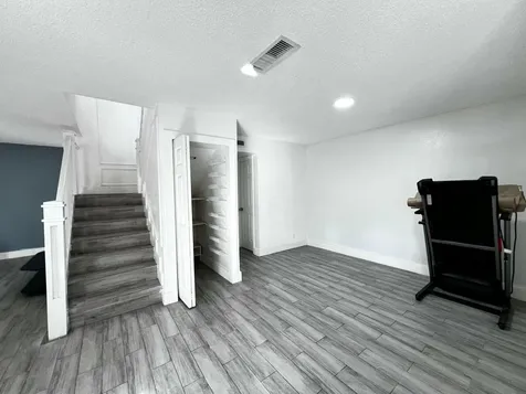 295 Woodland Road Palm Springs FL 33461