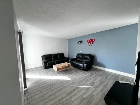 295 Woodland Road Palm Springs FL 33461