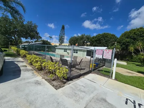 1530 Royal Forest Court Palm Springs FL 33406