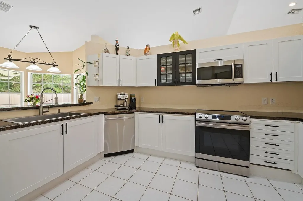 4080 NW 83rd Lane Coral Springs FL 33065