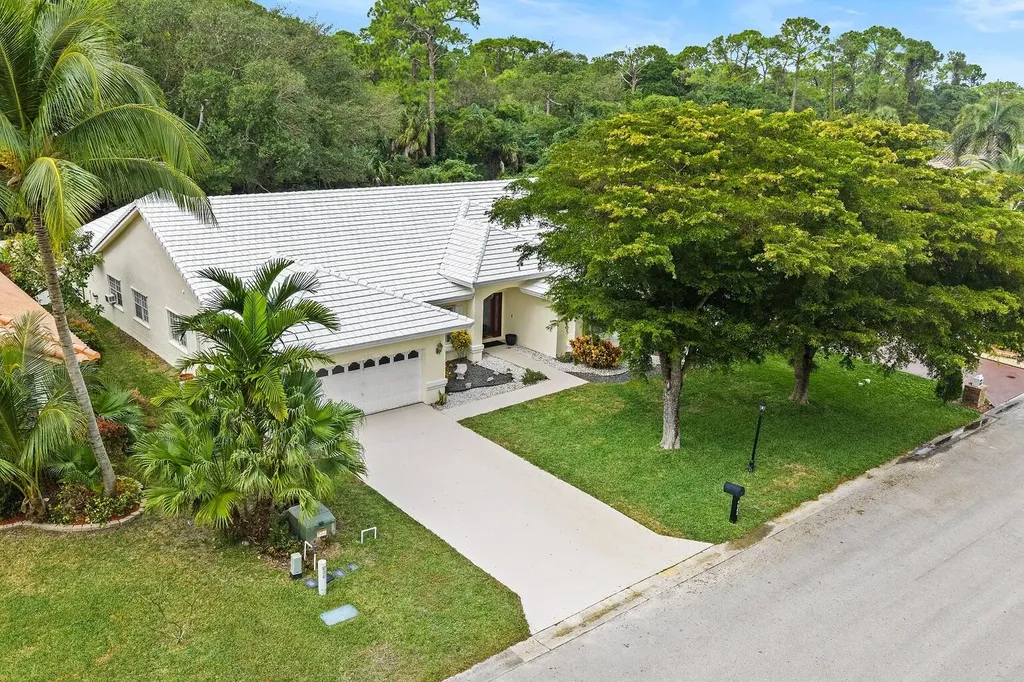 4080 NW 83rd Lane Coral Springs FL 33065