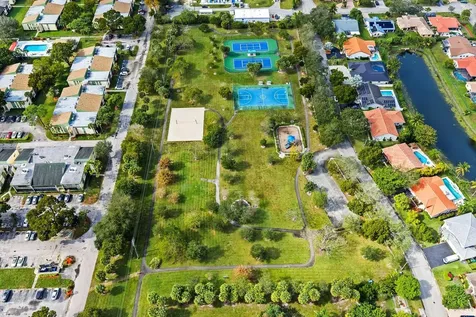 4080 NW 83rd Lane Coral Springs FL 33065