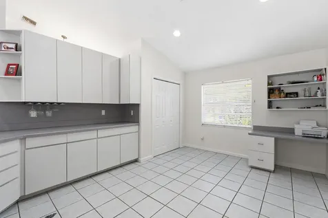 620 39th Court SW Vero Beach FL 32968