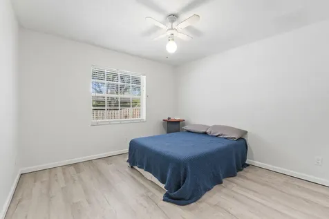620 39th Court SW Vero Beach FL 32968