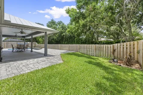 620 39th Court SW Vero Beach FL 32968