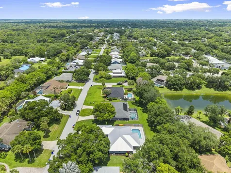 620 39th Court SW Vero Beach FL 32968
