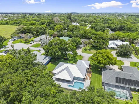 620 39th Court SW Vero Beach FL 32968