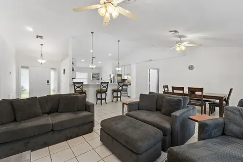 620 39th Court SW Vero Beach FL 32968