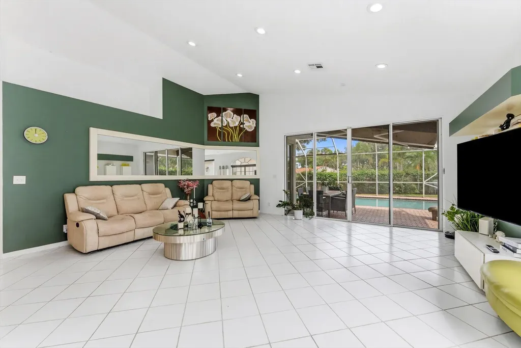 3938 Redondo Court Boca Raton FL 33487