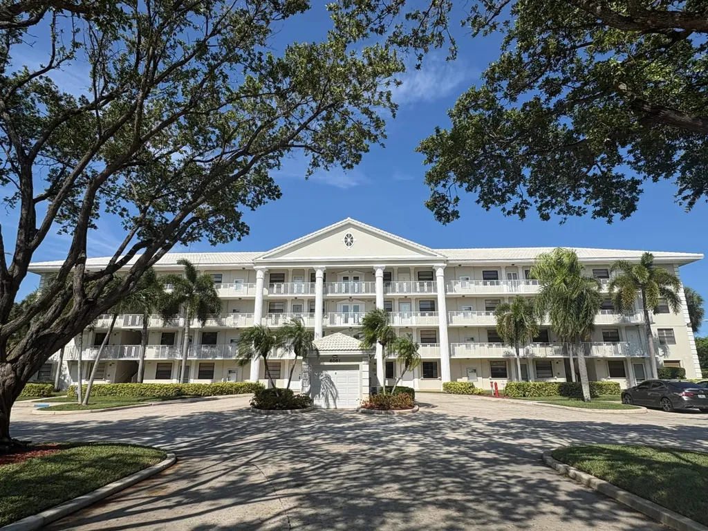 6061 Balboa Circle Boca Raton FL 33433