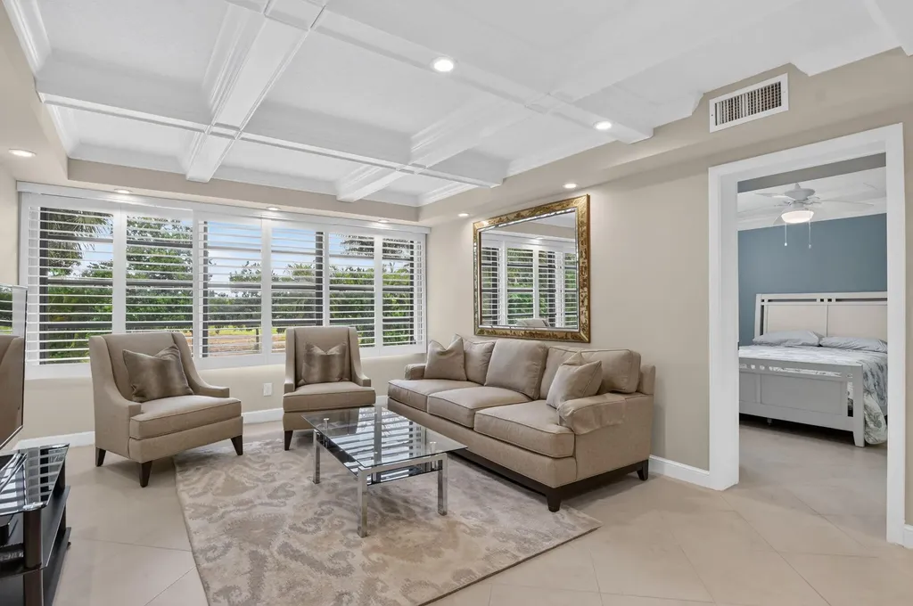 6061 Balboa Circle Boca Raton FL 33433