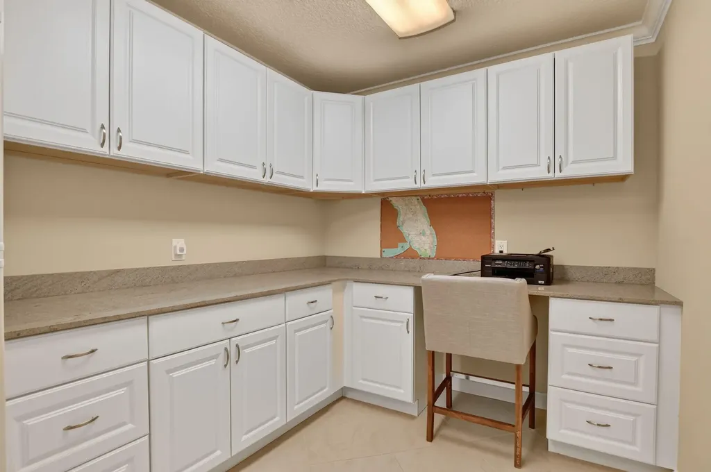 6061 Balboa Circle Boca Raton FL 33433