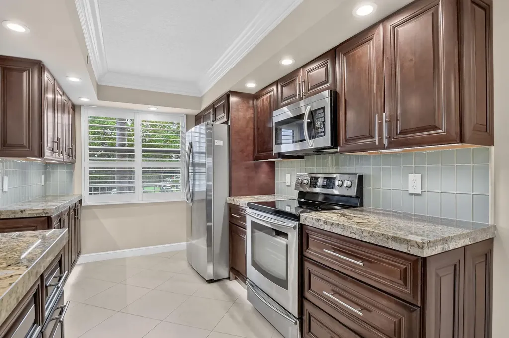 6061 Balboa Circle Boca Raton FL 33433