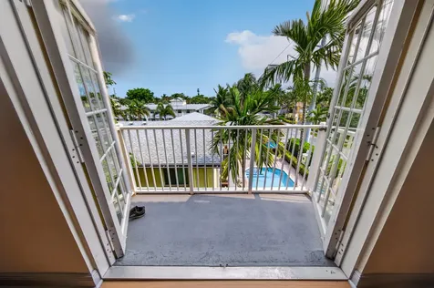 2700 NE 8th Avenue Wilton Manors FL 33334