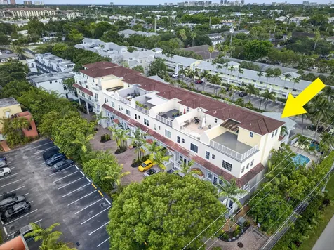 2700 NE 8th Avenue Wilton Manors FL 33334