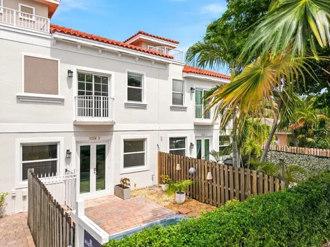 1224 NE 18th Avenue Fort Lauderdale FL 33304