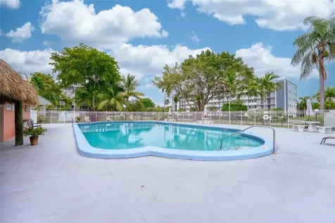 4700 Washington Street Hollywood FL 33021