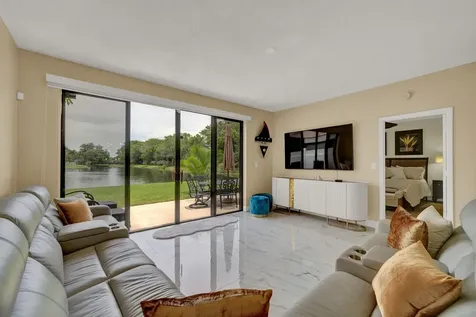 8634 Vía Reale Boca Raton FL 33496