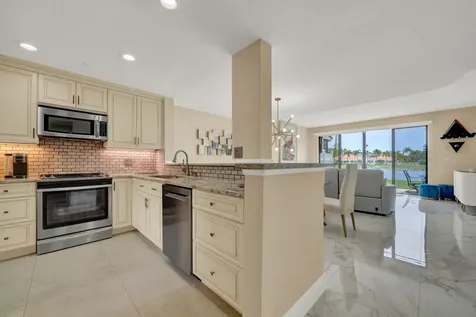 8634 Vía Reale Boca Raton FL 33496